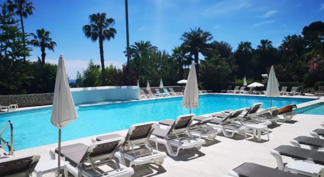 Апартаменты Splendid sea view 1 Bedroom access to the beach and swimming pool