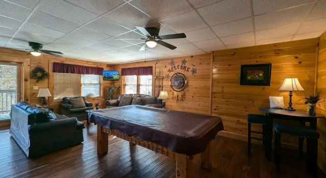 Кровать в общем номере ERN807 - Black Bearry Ridge - Great Location! Close To All The Action! cabin