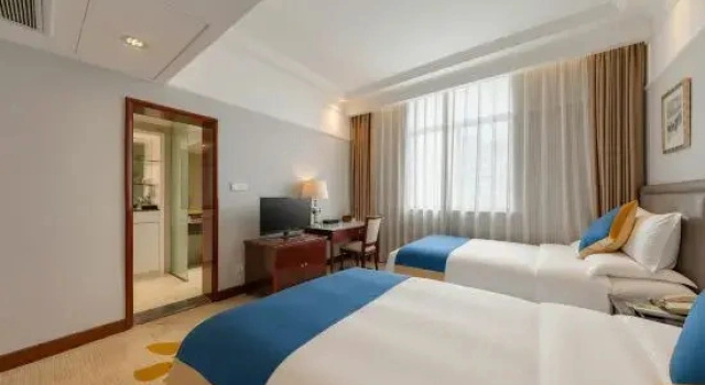 Standard Twin room with garden view Datong Hotel