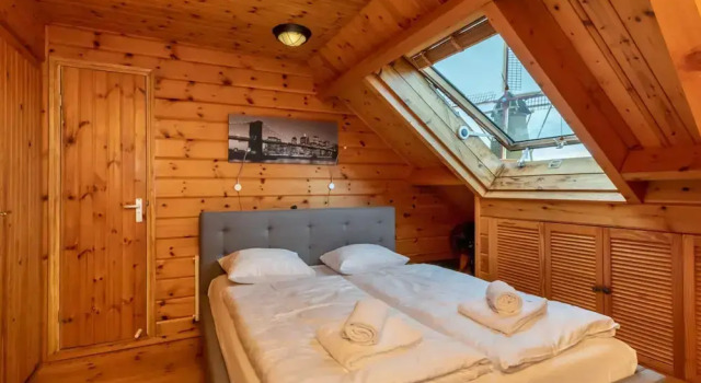 Nice Holiday Home With Beautiful Views, Book Hotel Westkapelle 