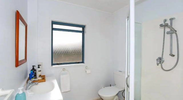 Self Contained Cottage Pukekohe, Забронировать Дом для отпуска Виллы Такау, Вилла