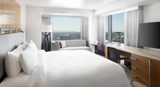Двухместный номер Executive JW Marriott Los Angeles L.A. LIVE