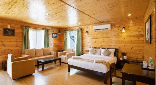 Семейный номер Standard с балконом Stone Wood Riverfront Resort, Siolim