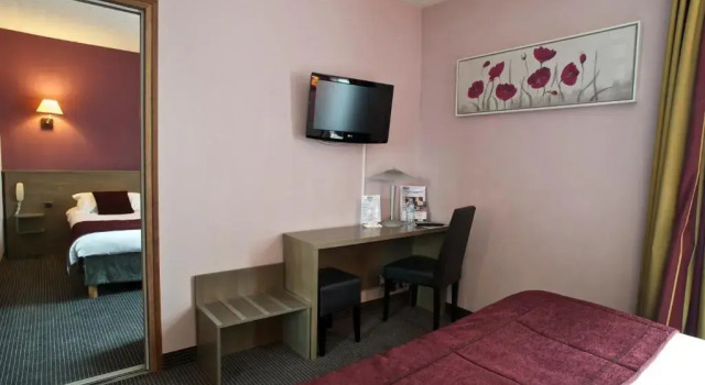 Семейный номер Standard Brit Hotel Le Surcouf