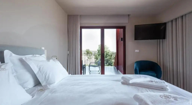 Двухместный люкс с видом на озеро Belas Vistas Hotel