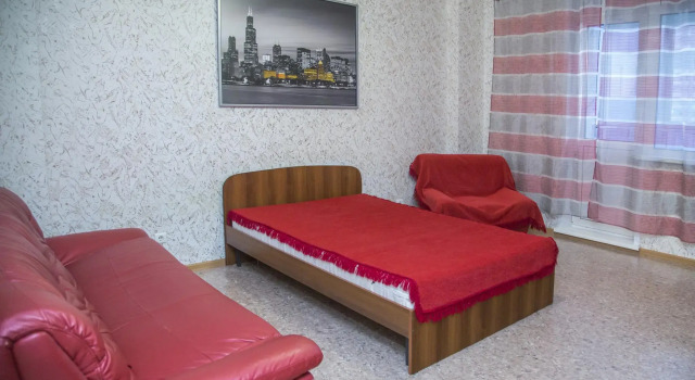 Apartments on Alekseeva street 51, Reserva ahora Apartamento Hoteles en Krasnoyarsk con aparcamiento, Aparcamiento