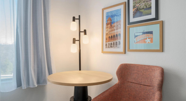 Четырёхместный номер Standard Hampton Inn By Hilton Richmond Chester, VA