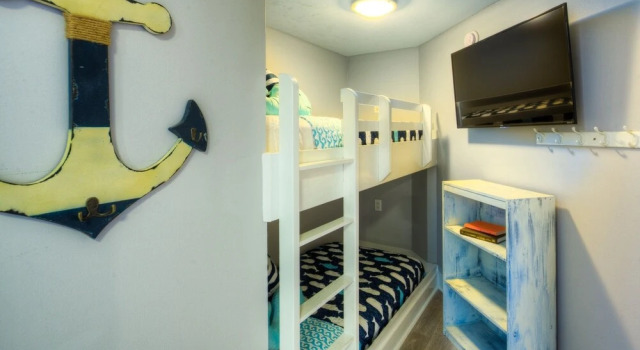 Waterscape B214 2 Bedroom Condo, Varaa Lomakoti Hotellit Emerald Coast uima-altaalla, Uima-allas