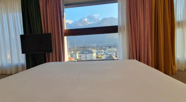 Люкс OMAMA Hotel