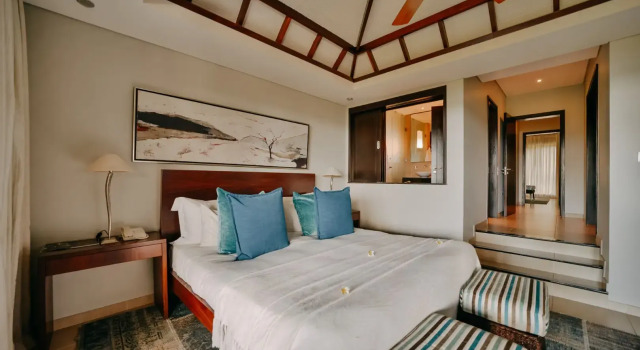 Люкс Prestige с 2 комнатами с видом на поле для гольфа The Bay Club at Anahita