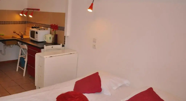 Студия Hôtel les Mimosas