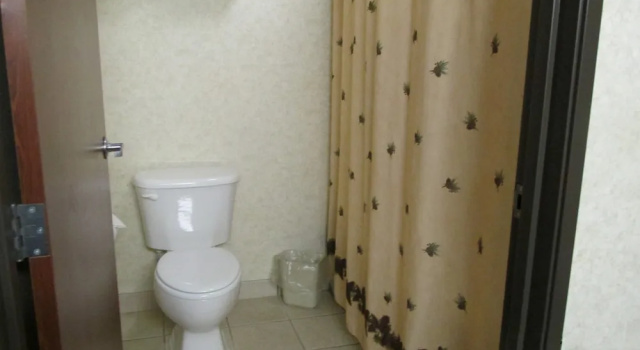 Двухместный семейный люкс Kelly Inn and Suites Mitchell