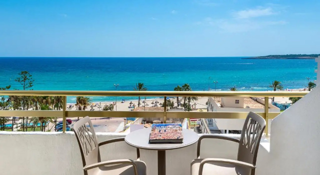 Двухместный номер Standard с видом на море Hotel Biniamar