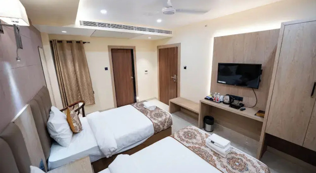 Hotel VR Lux
