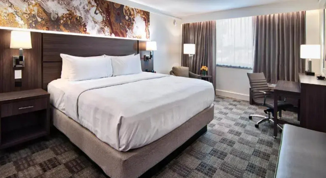 Номер Standard Crowne Plaza Executive Center Baton Rouge by IHG