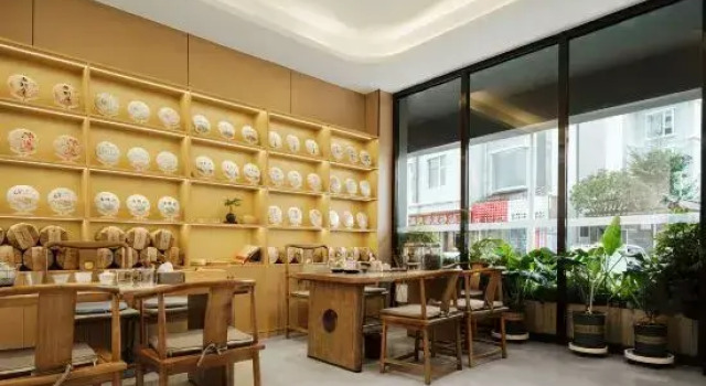 Sunpack · Sunshine Jinshan | Yilong Anyun · Holiday View Hotel, Забронировать Отель Отели Лицзян 3 звезды, рядом с Улица Сквер-стрит Древнего города Даянь, 3*