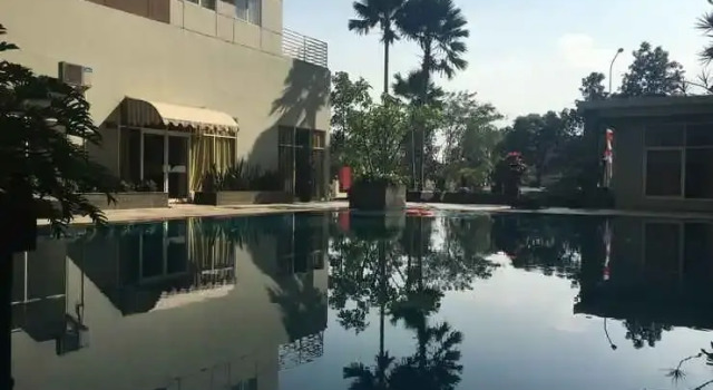 Cozy 2BR Apartment at Pinewood Jatinangor By Travelio