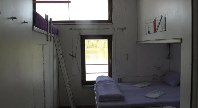 Трёхместный номер Standard ArkaBarka Floating Hostel