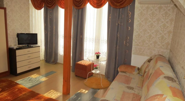 Family Hotel Lebed, Забронировать Отель Несебр 