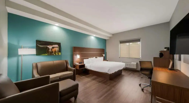Люкс Best Western Plus Bowie Inn & Suites