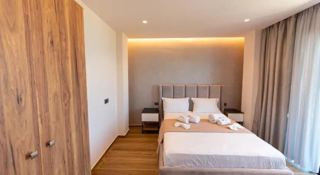 Deluxe Doppel Zimmer Keller mit Balkon Hotel Utopia