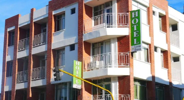Hotel Lirio Blanco