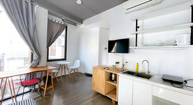 Студия Standard SaziHome Le Thanh Tong Hanoi