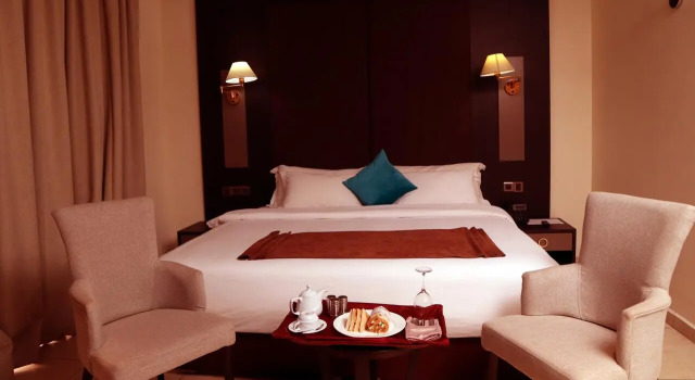 Monty Suites Calabar, Rezerwuj Hotel Hotele 3-gwiazdkowe w Calabar, 3*