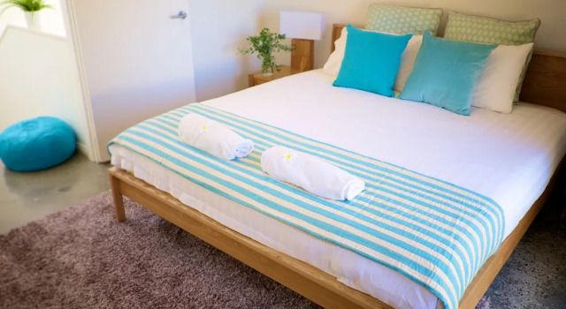 Cottesloe Artist's Beach Retreat, Book Hotel Cottesloe Perth
