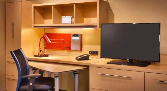 Двухместный люкс с 2 комнатами TownePlace Suites by Marriott Dickinson