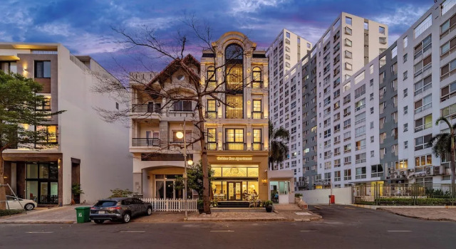 Golden Sun Apartment & Hotel