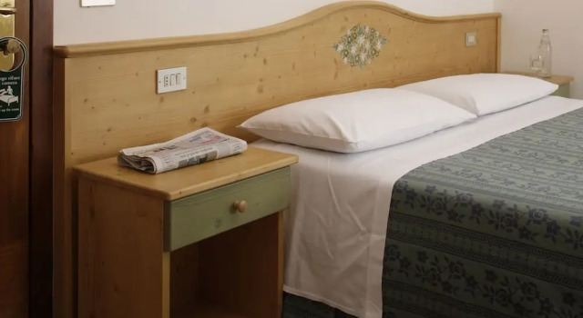 Двухместный номер Standard с балконом Albergo Miravalle-Tre Cime Views