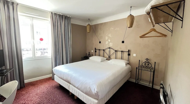 Семейный номер Standard Grand Hôtel Niort Centre