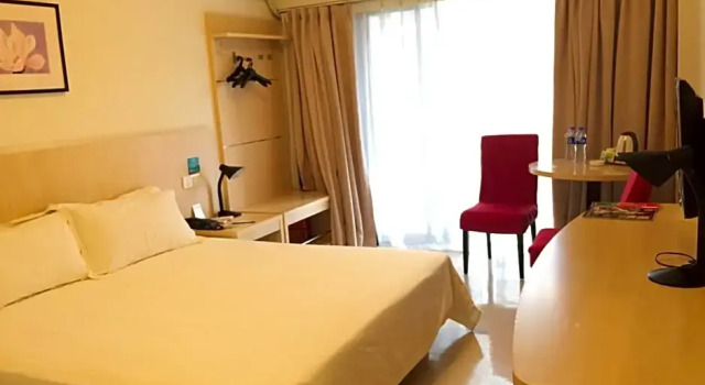 Двухместный номер Business Jinjiang Inn Maidelong Dongguan