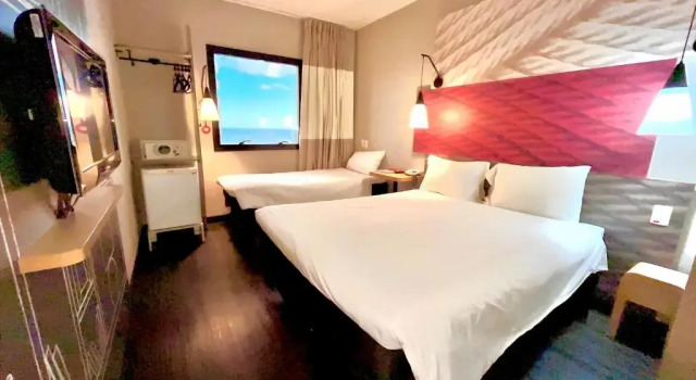 Трёхместный номер Standard с видом на море ibis Santos Gonzaga Praia