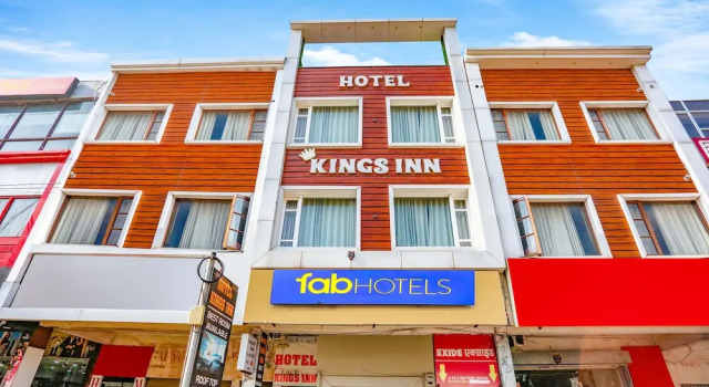 Fabhotel Kings Inn, Varaa Hotelli Hotellit Chandigarh Region aamiaisella, Aamiainen