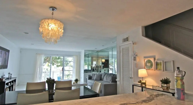 Villa Nicole, Забронировать Вилла Норт-Майами-Бич Miami Metropolitan Area