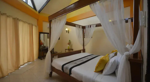 Вилла Crystal Paradise Resort Spa & Winery