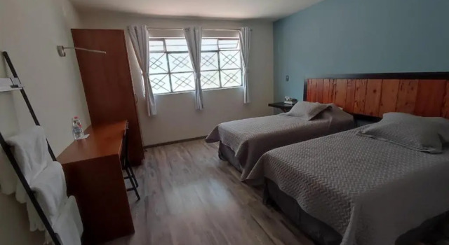 El salto de Camela Hostal, Book Hotel Uruapan del Progreso Michoacan