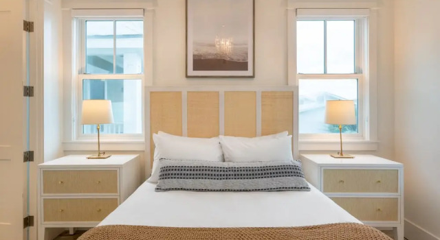 Marlin by Avantstay Beachfront Mansion w/ 10 Bdrs & Multiple Living Spaces & Kitchens!, Boek Hotel Seacrest Florida