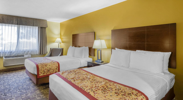 Четырёхместный номер Standard Best Western Blackfoot Inn