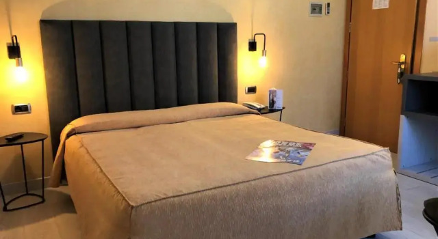 Двухместный номер Standard с балконом Hotel Tirrenia