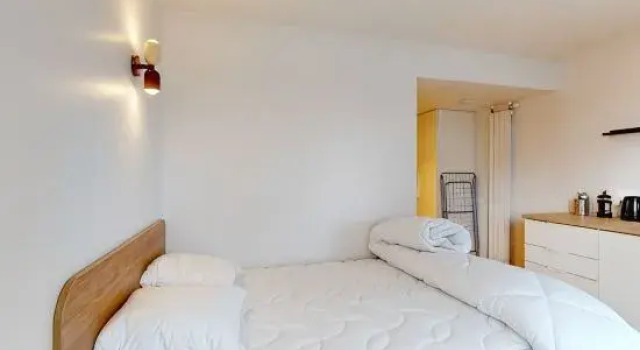 Room 1208 in a premium residence- Sport/laundry, Забронировать Отель Париж Иль-де-Франс, рядом с Espace Nadeshiko Paris France