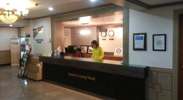Gaeul Hotel, Забронировать Отель Отели Намхэ с парковкой, Парковка