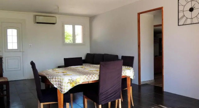 Villa de 3 chambres avec piscine privee jardin clos et wifi a Flayosc, Забронировать Вилла Виллы Овернь-Рона-Альпы, Вилла