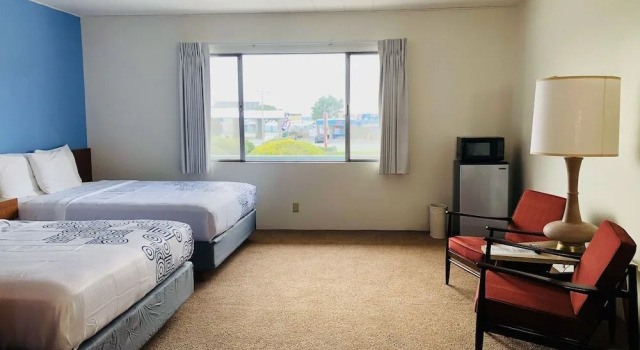 Curly Redwood Lodge, Забронировать Отель Кресент-Сити California North Coast