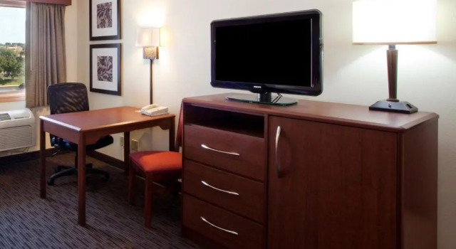 Номер Standard AmericInn by Wyndham New London