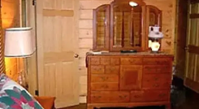 Полулюкс Deluxe Misty Mountain Ranch B&B and Cabins
