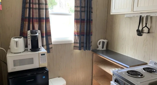 Четырёхместный номер Standard The Lionstone Inn Motel and Cottages
