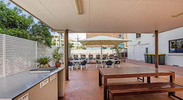 Windward Apartments